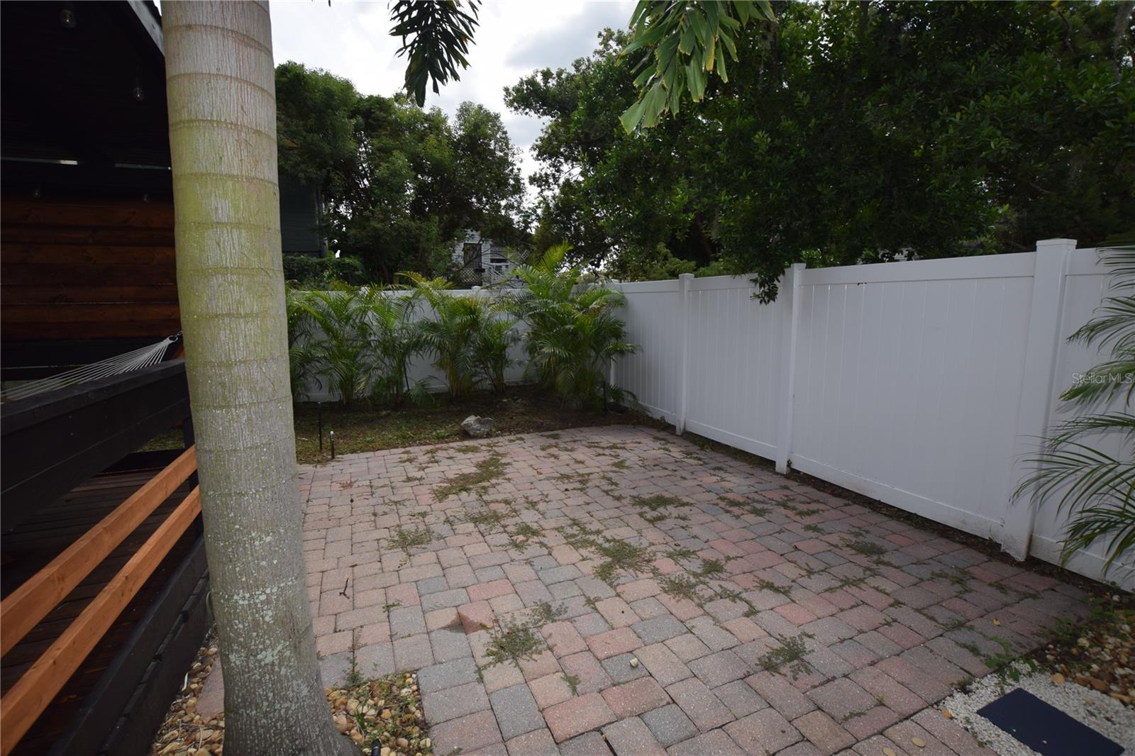 Image 12 of 58 For 924 Boardman Street