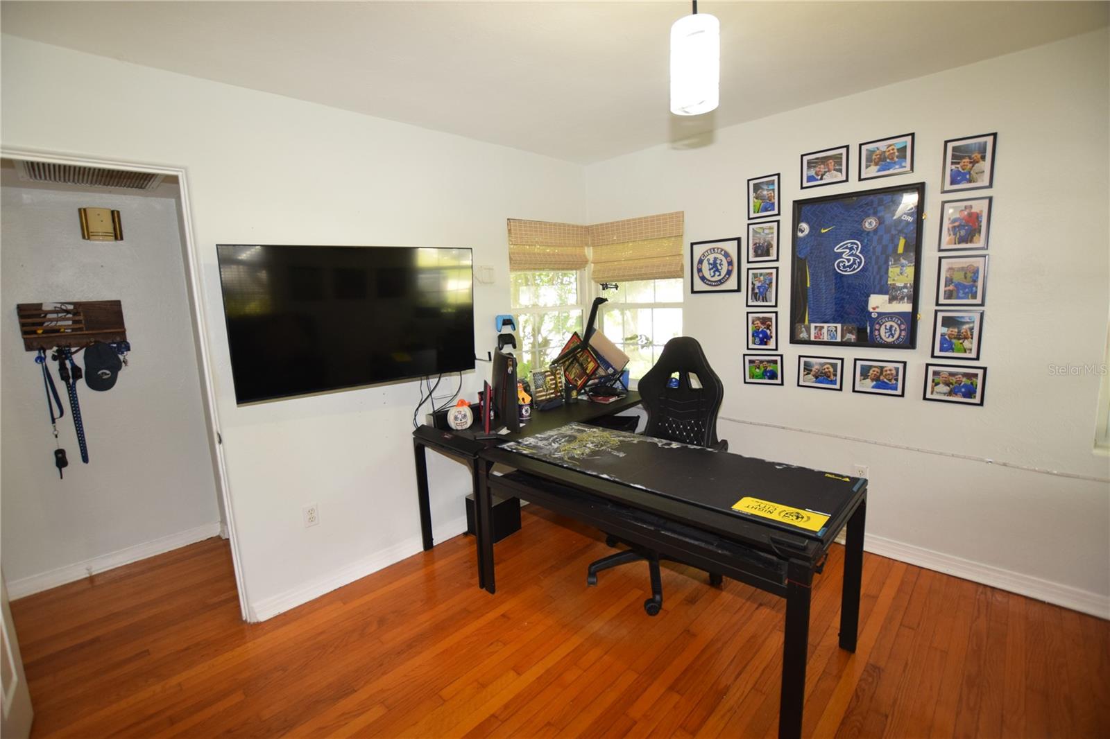 Image 33 of 58 For 924 Boardman Street