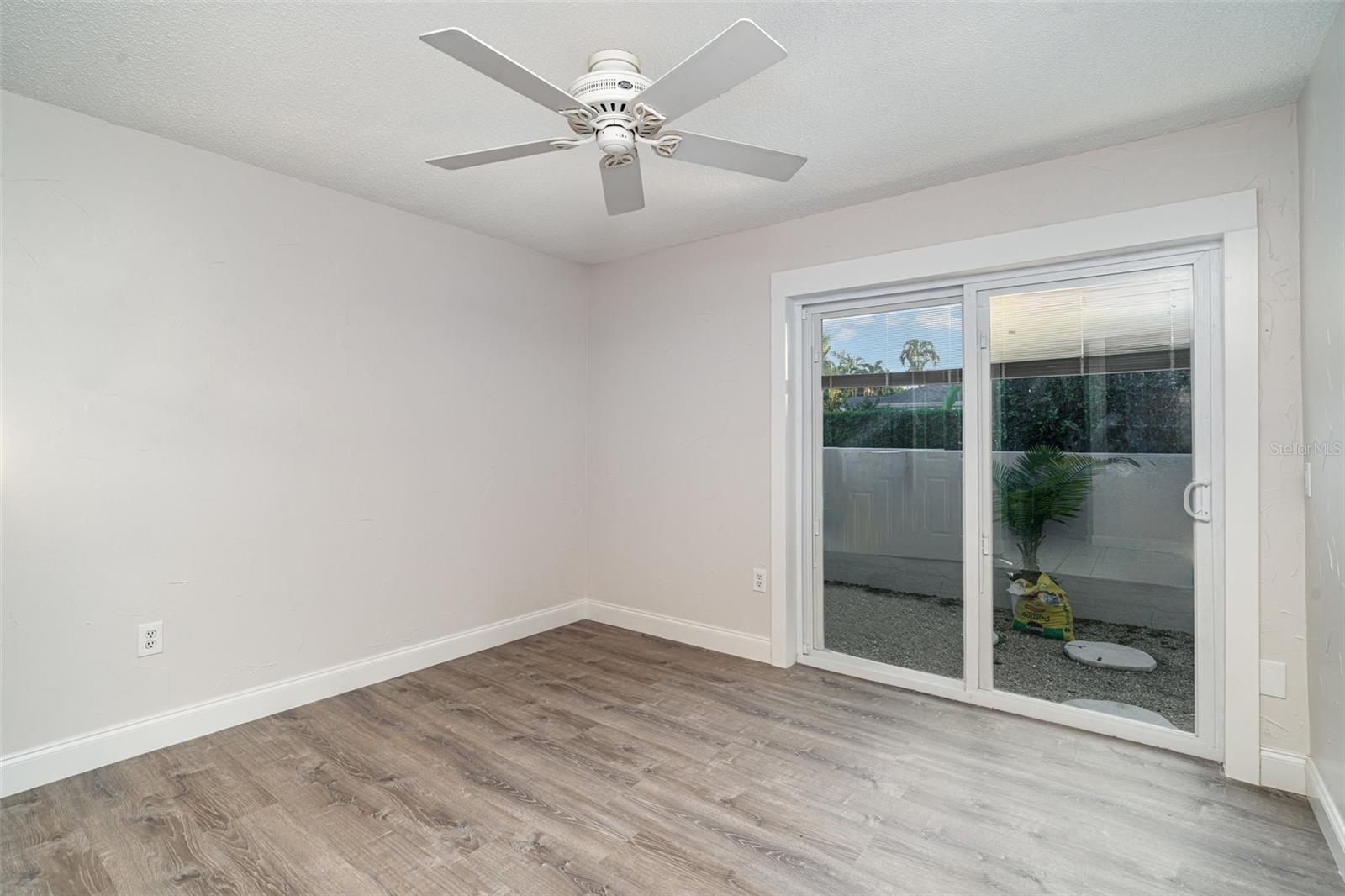 Image 17 of 38 For 7505 Weeping Willow Boulevard