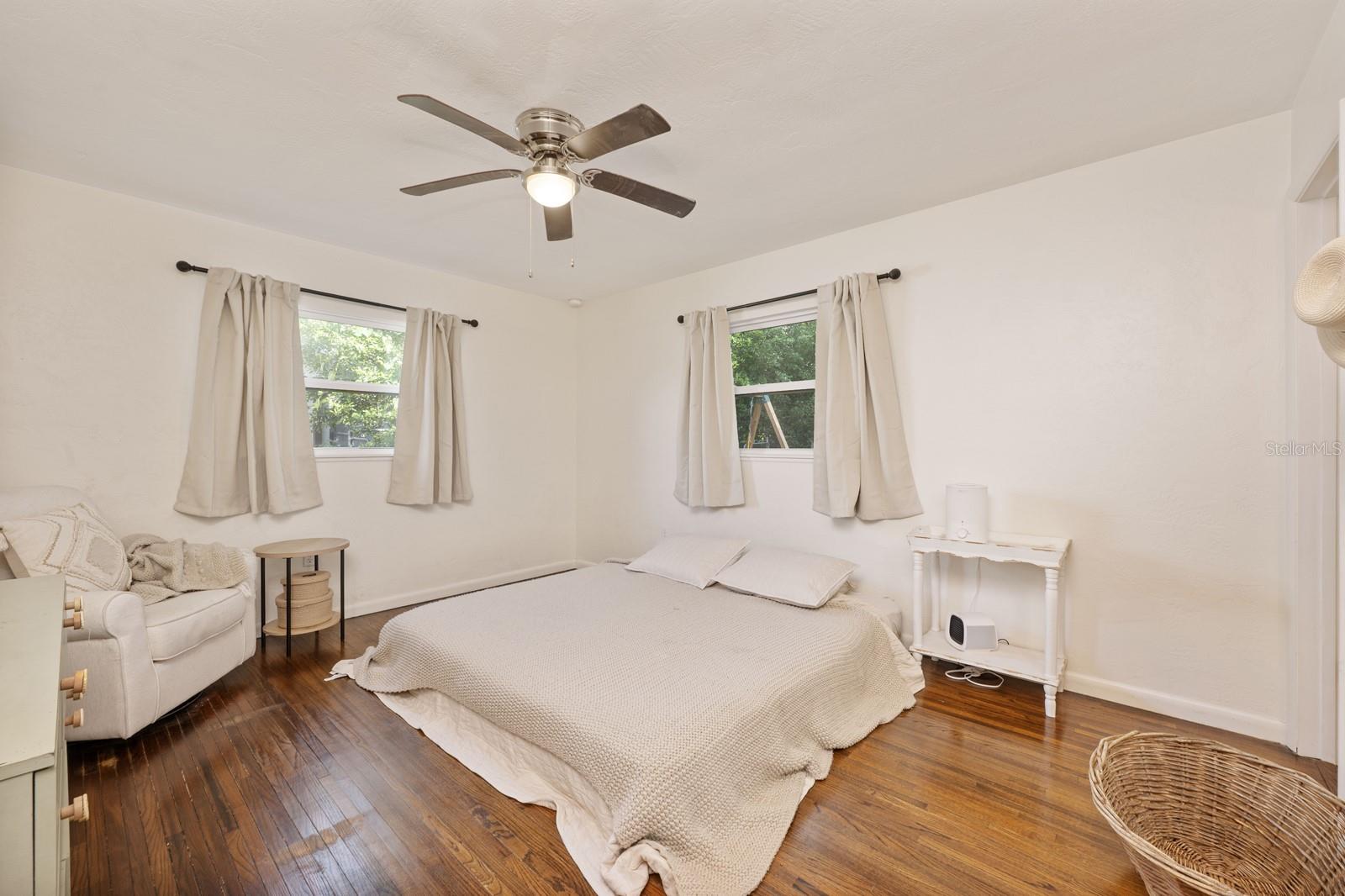 Image 11 of 26 For 604 Lantern Lane