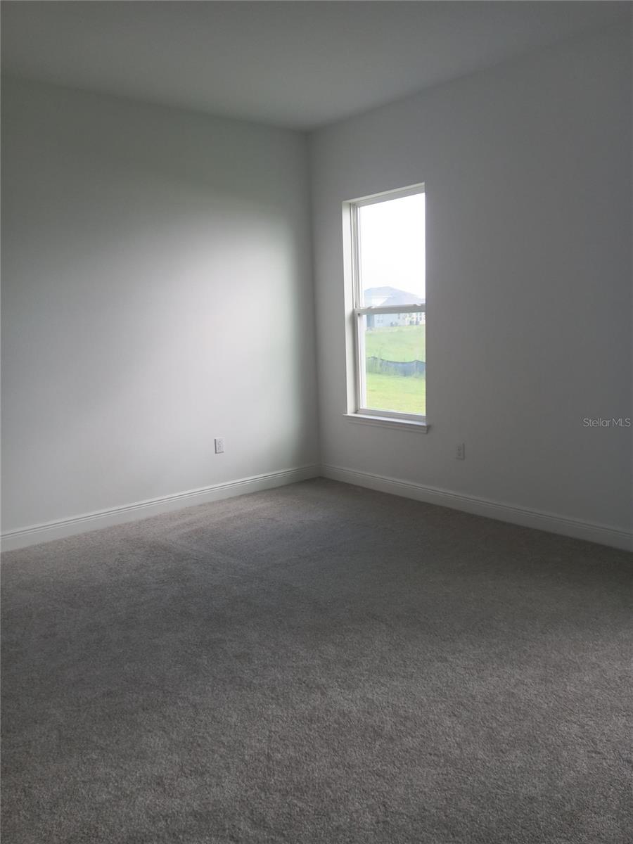 Image 14 of 44 For 18730 Planetree Street