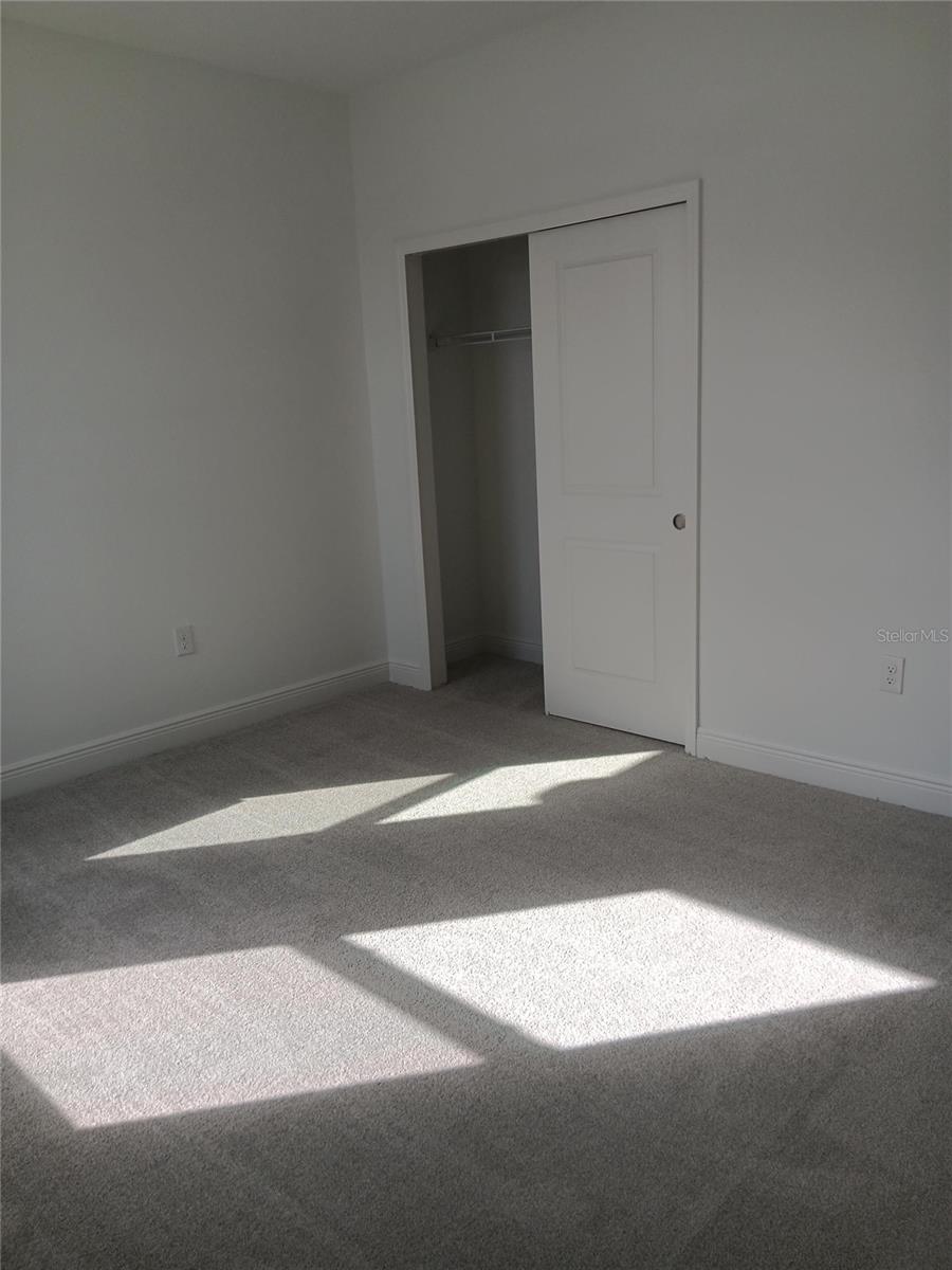 Image 38 of 44 For 18730 Planetree Street