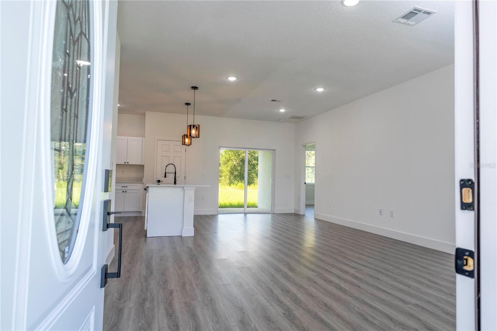 Image 10 of 33 For 6671 151st Loop