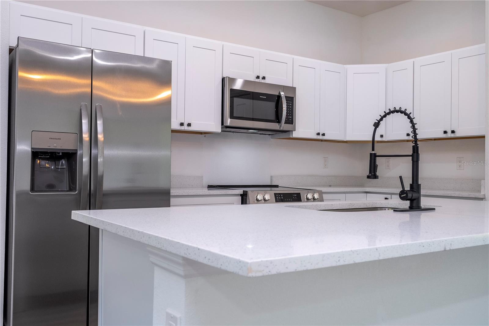 Image 15 of 33 For 6671 151st Loop