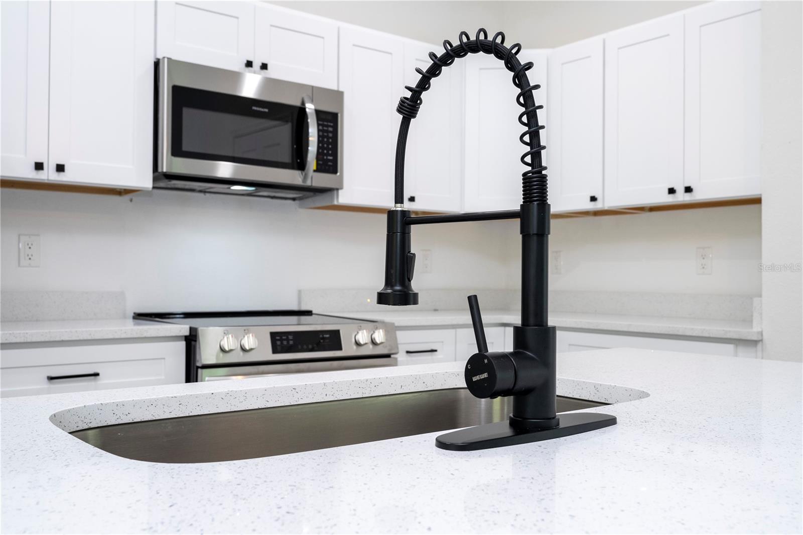 Image 16 of 33 For 6671 151st Loop