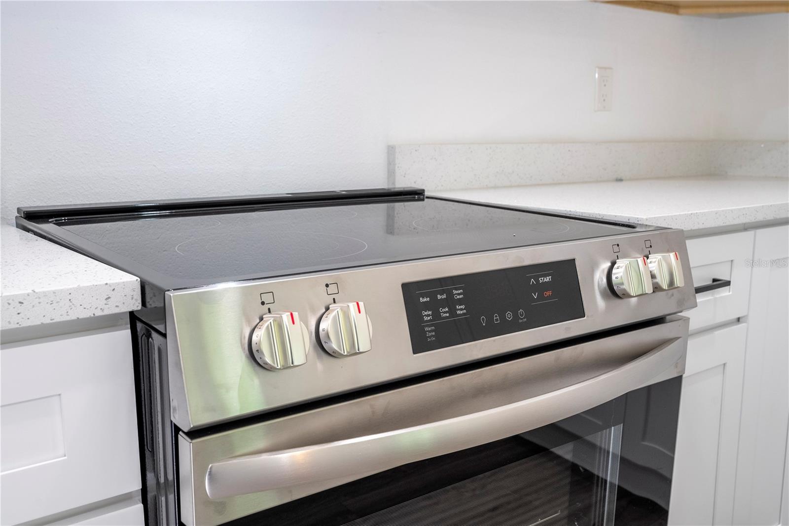 Image 23 of 33 For 6671 151st Loop