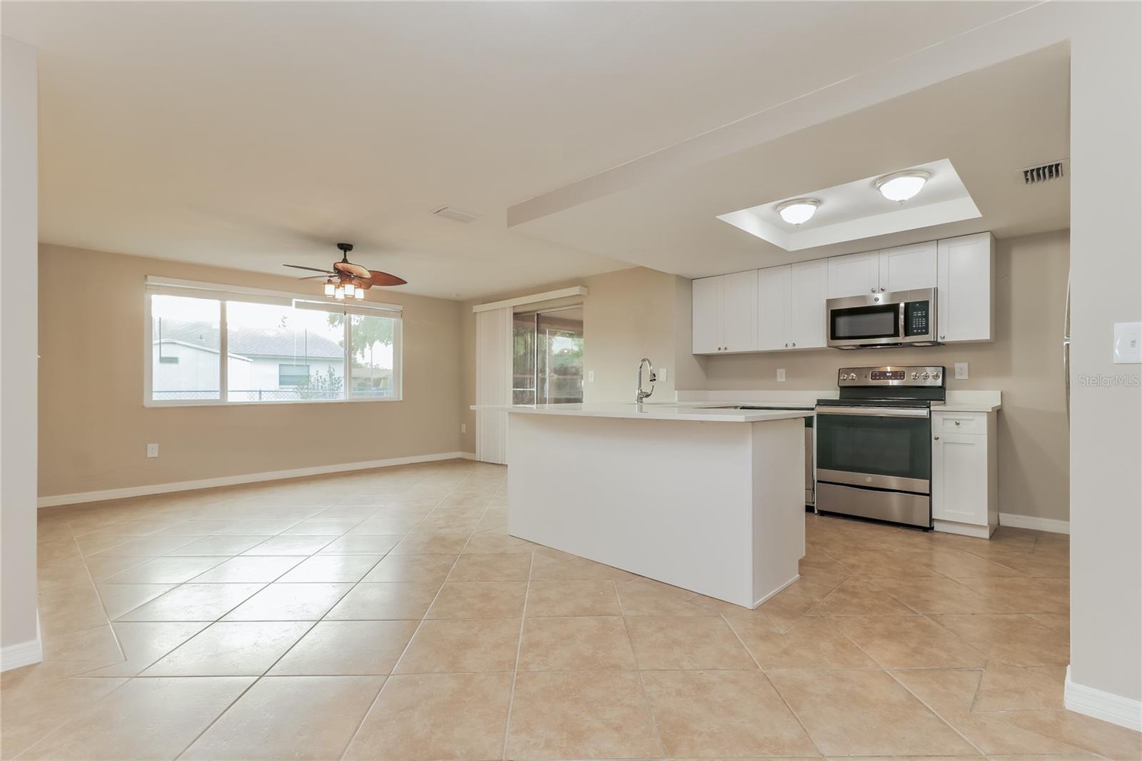 Image 5 of 16 For 4153 Woodtrail Boulevard