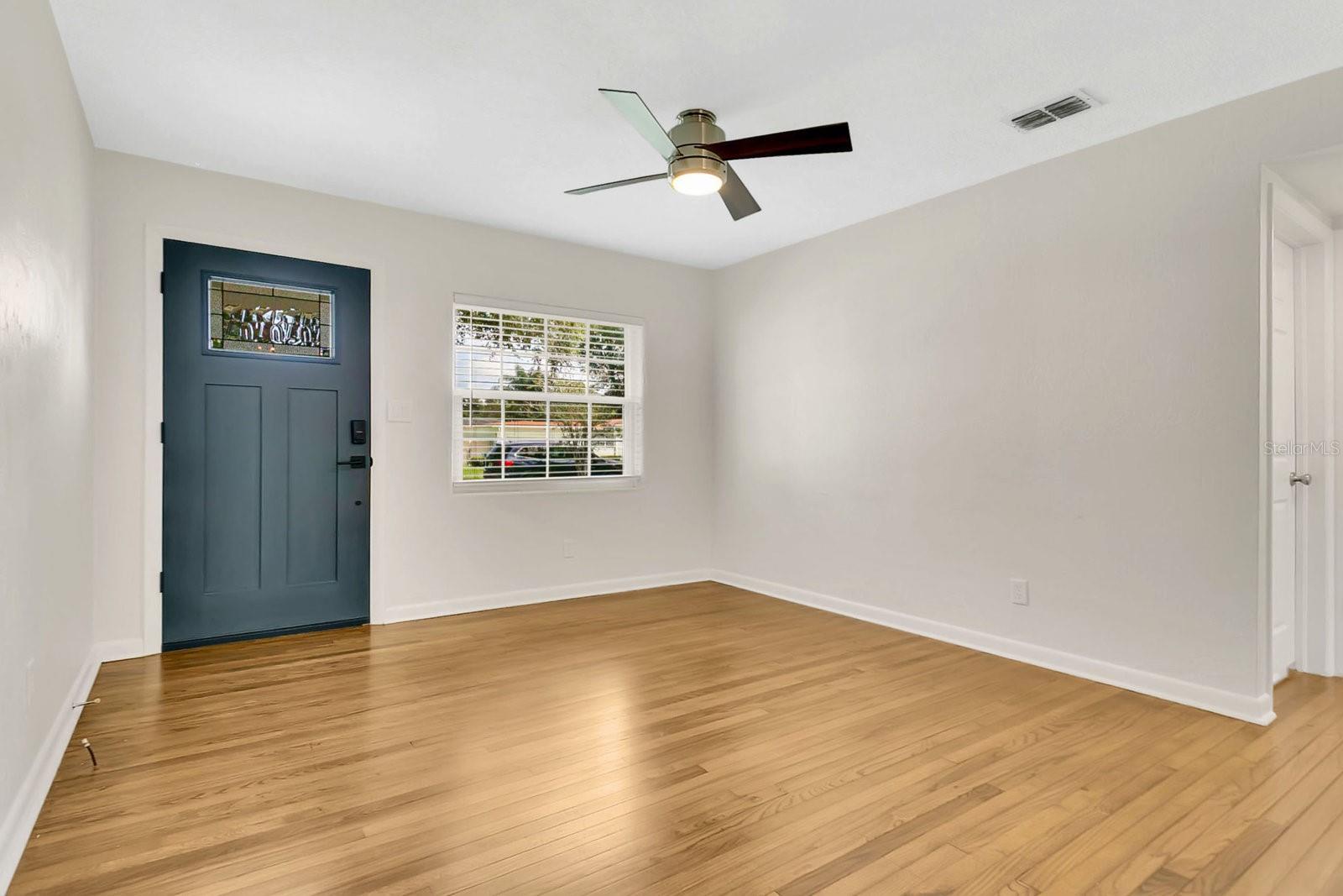 Image 4 of 35 For 2418 Nancy Street