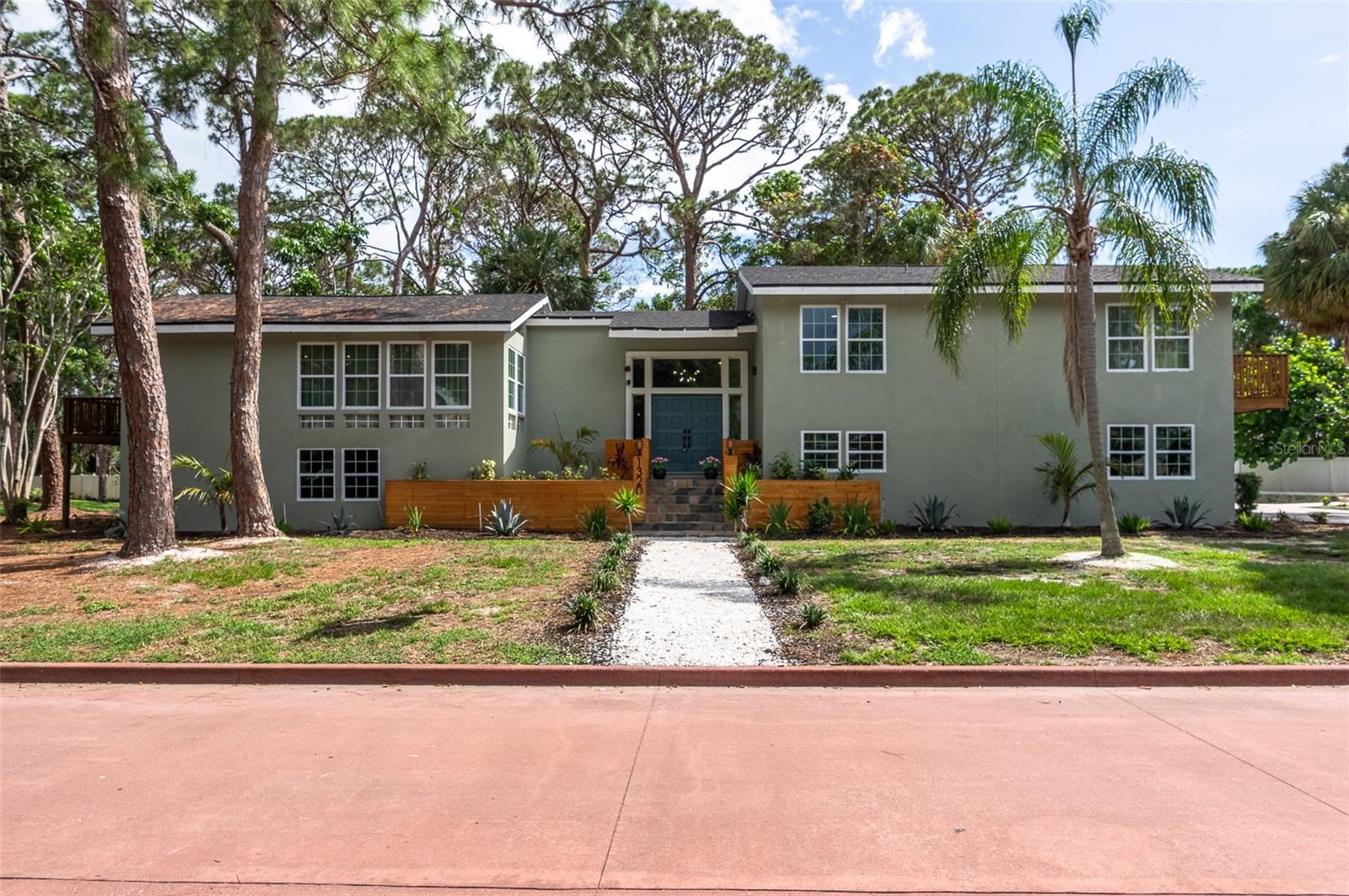 Details for 1320 Coral Way S, ST PETERSBURG, FL 33705