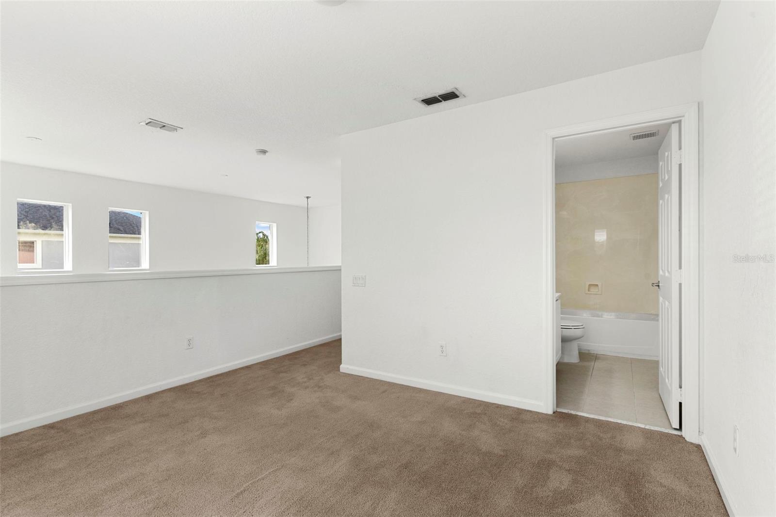 Image 19 of 33 For 1142 Shallcross Avenue