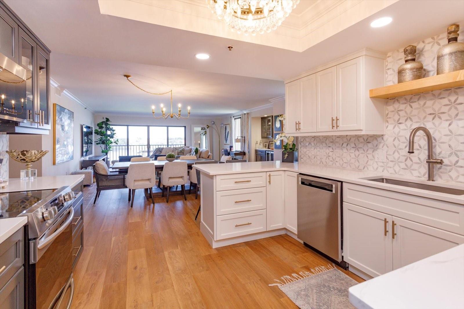 Image 11 of 46 For 7550 Hinson Street 6a