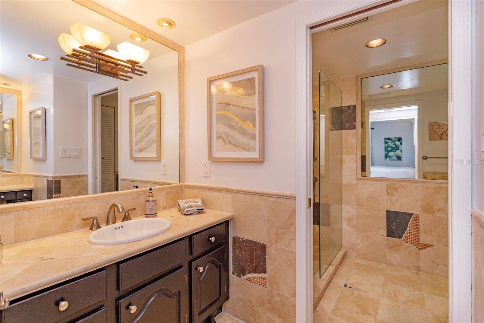 Image 21 of 46 For 7550 Hinson Street 6a
