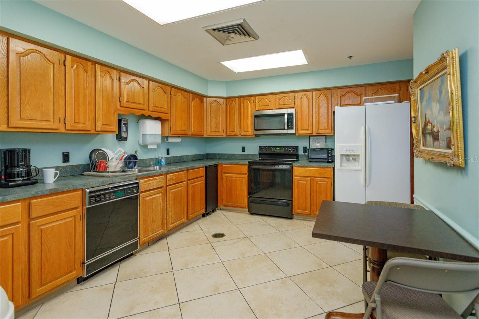 Image 40 of 46 For 7550 Hinson Street 6a