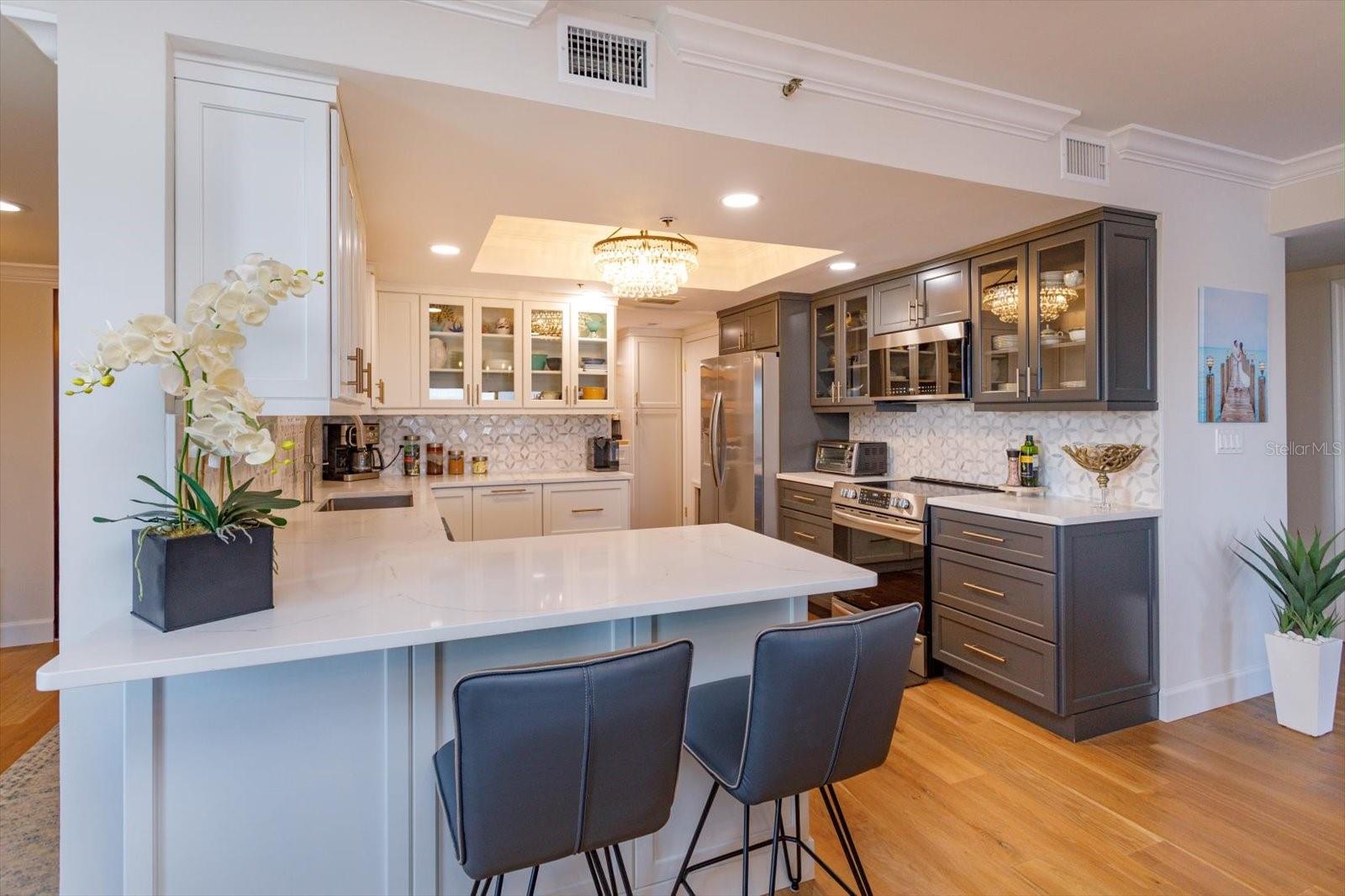 Image 6 of 46 For 7550 Hinson Street 6a