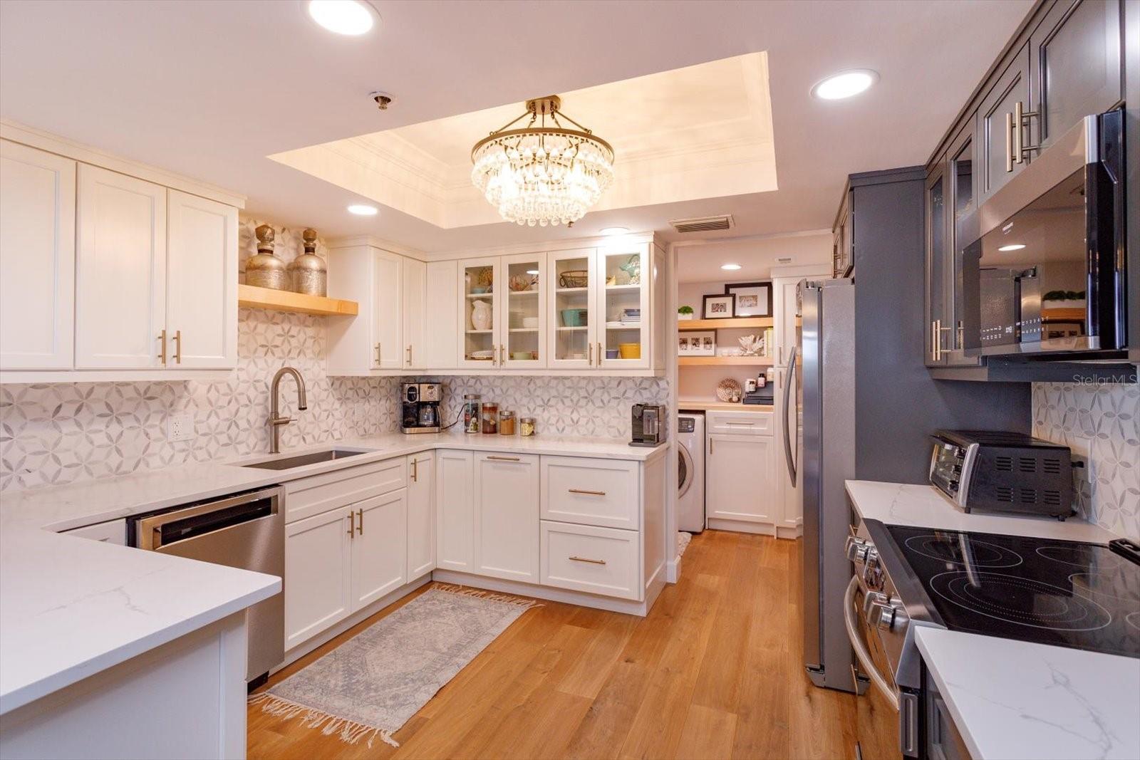 Image 9 of 46 For 7550 Hinson Street 6a