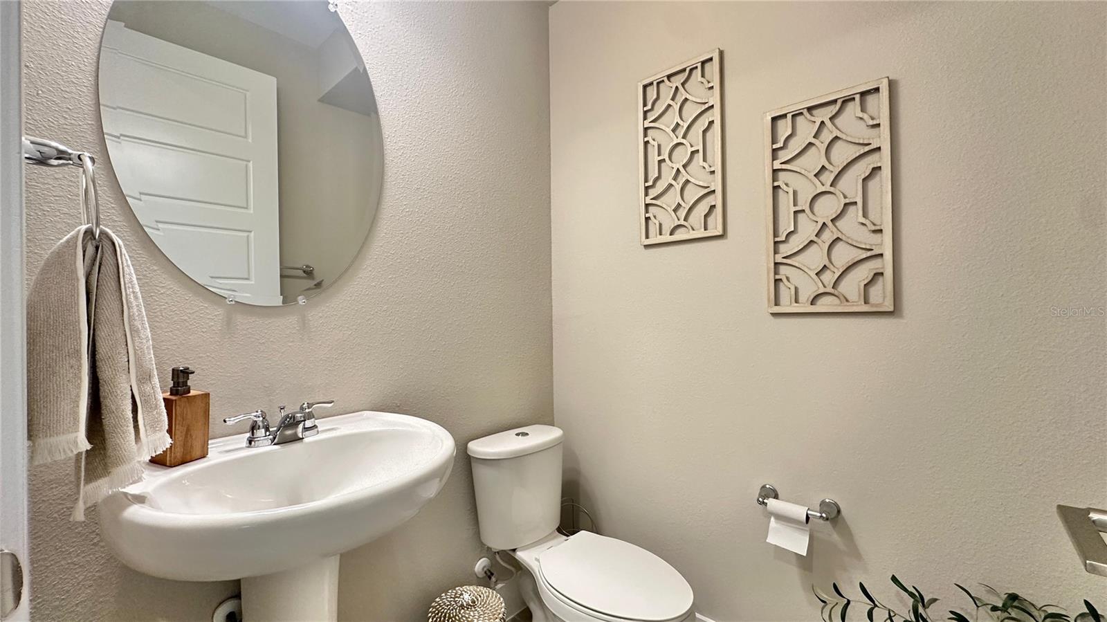 Image 11 of 25 For 14356 Braemar Street