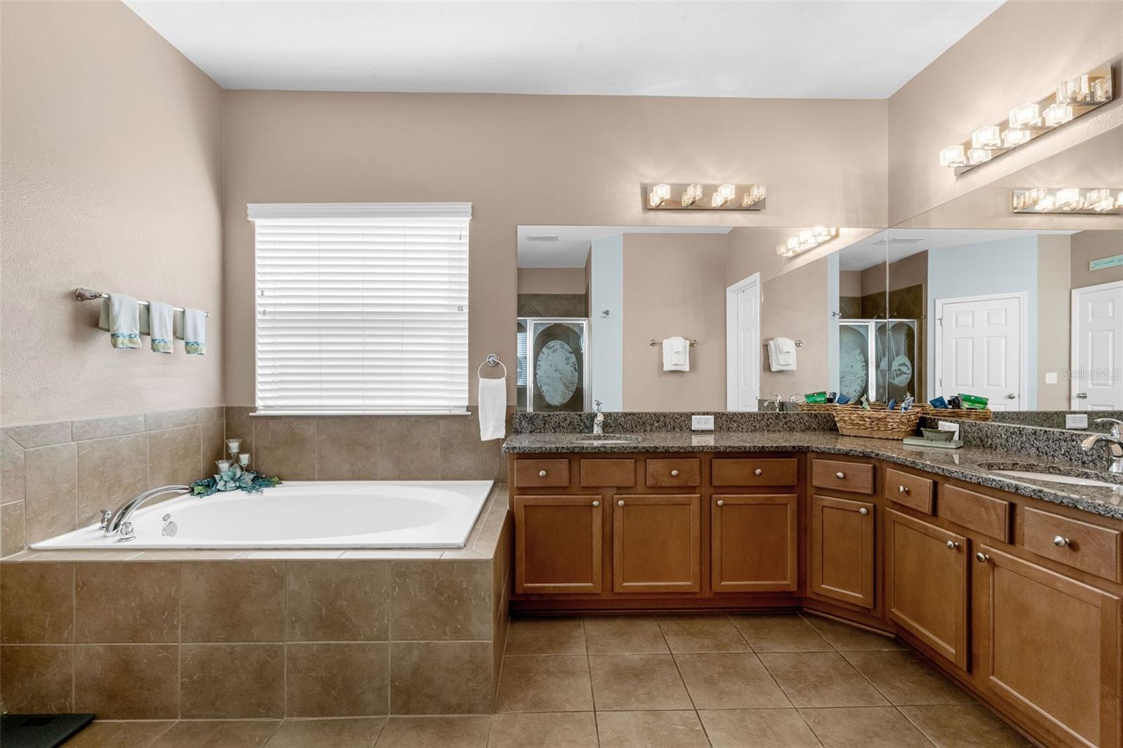 Image 21 of 45 For 15301 Hayworth Drive