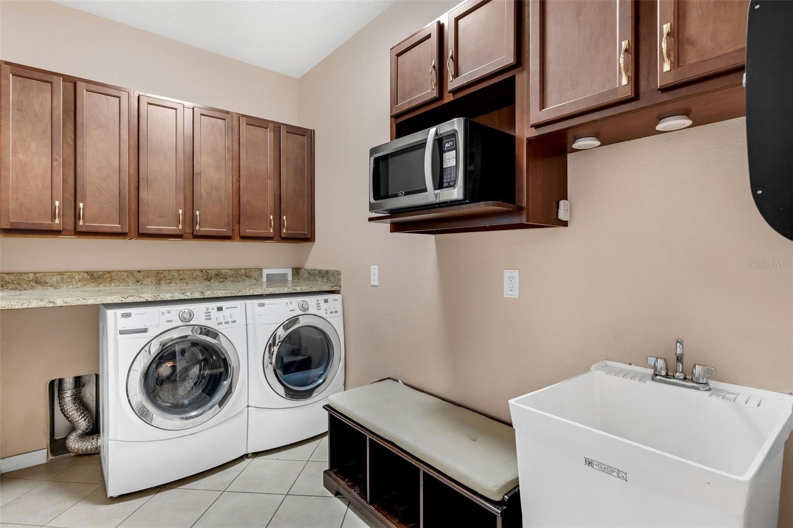Image 33 of 45 For 15301 Hayworth Drive