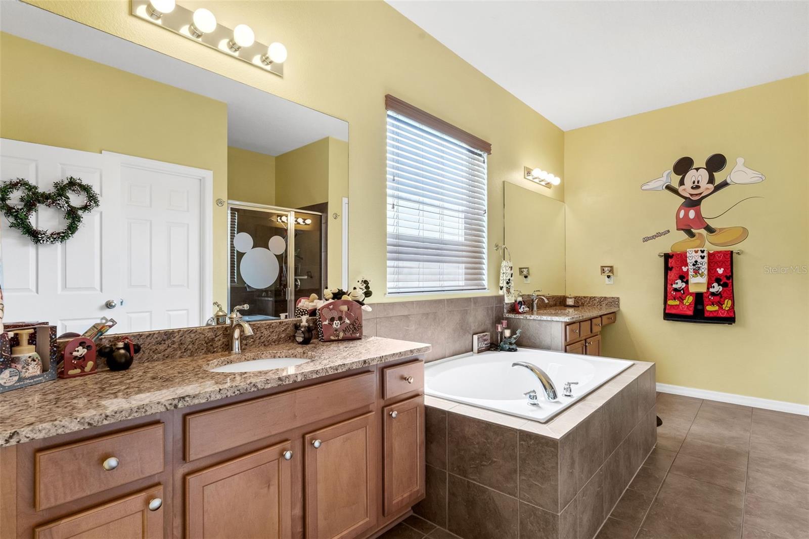 Image 38 of 45 For 15301 Hayworth Drive