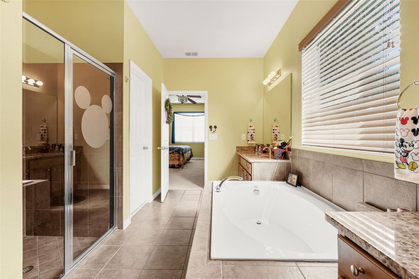 Image 39 of 45 For 15301 Hayworth Drive