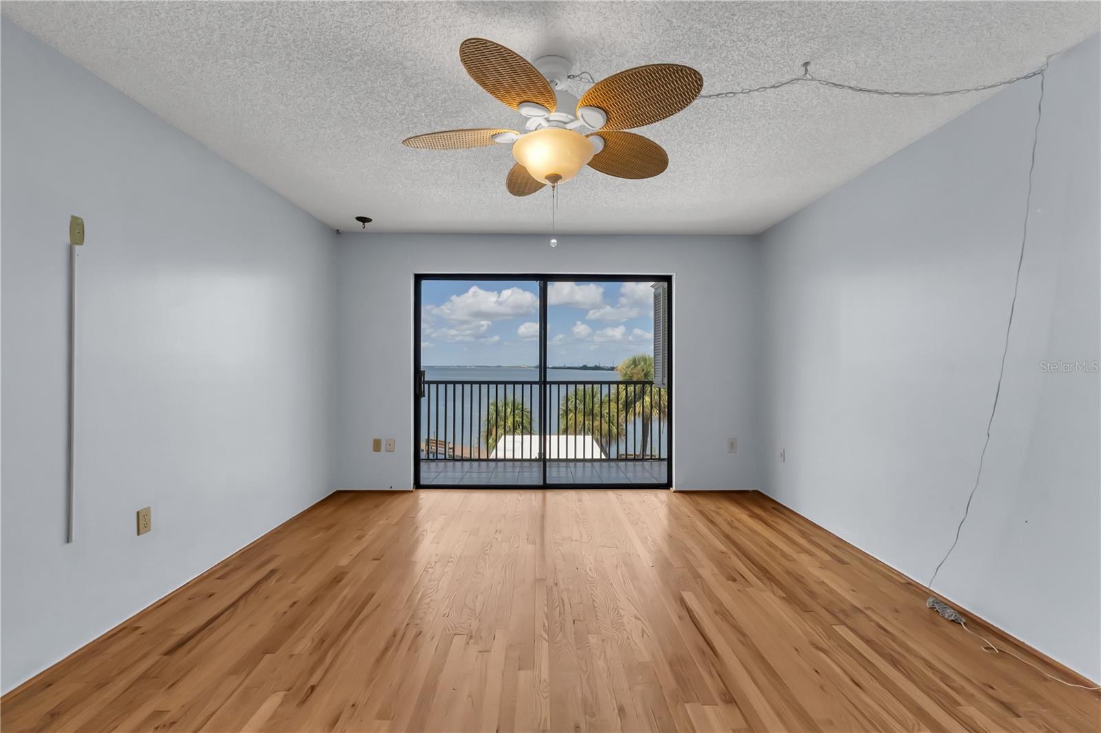 Image 19 of 29 For 3833 Banana River Boulevard 303