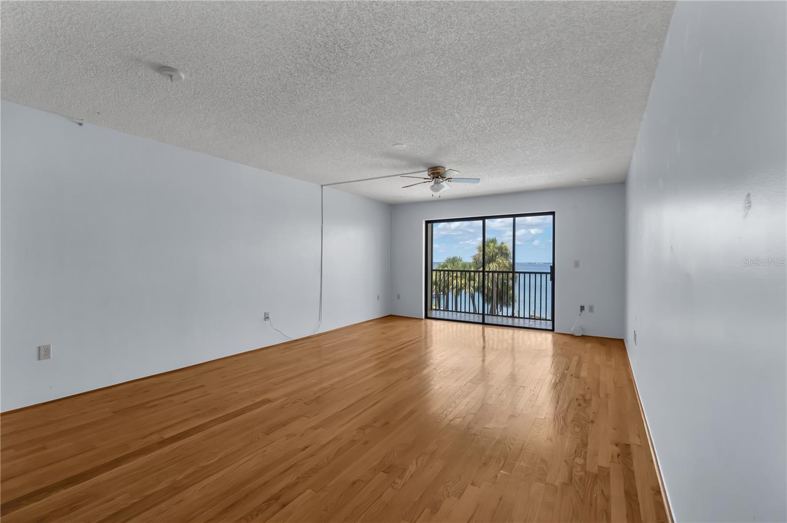 Image 23 of 29 For 3833 Banana River Boulevard 303