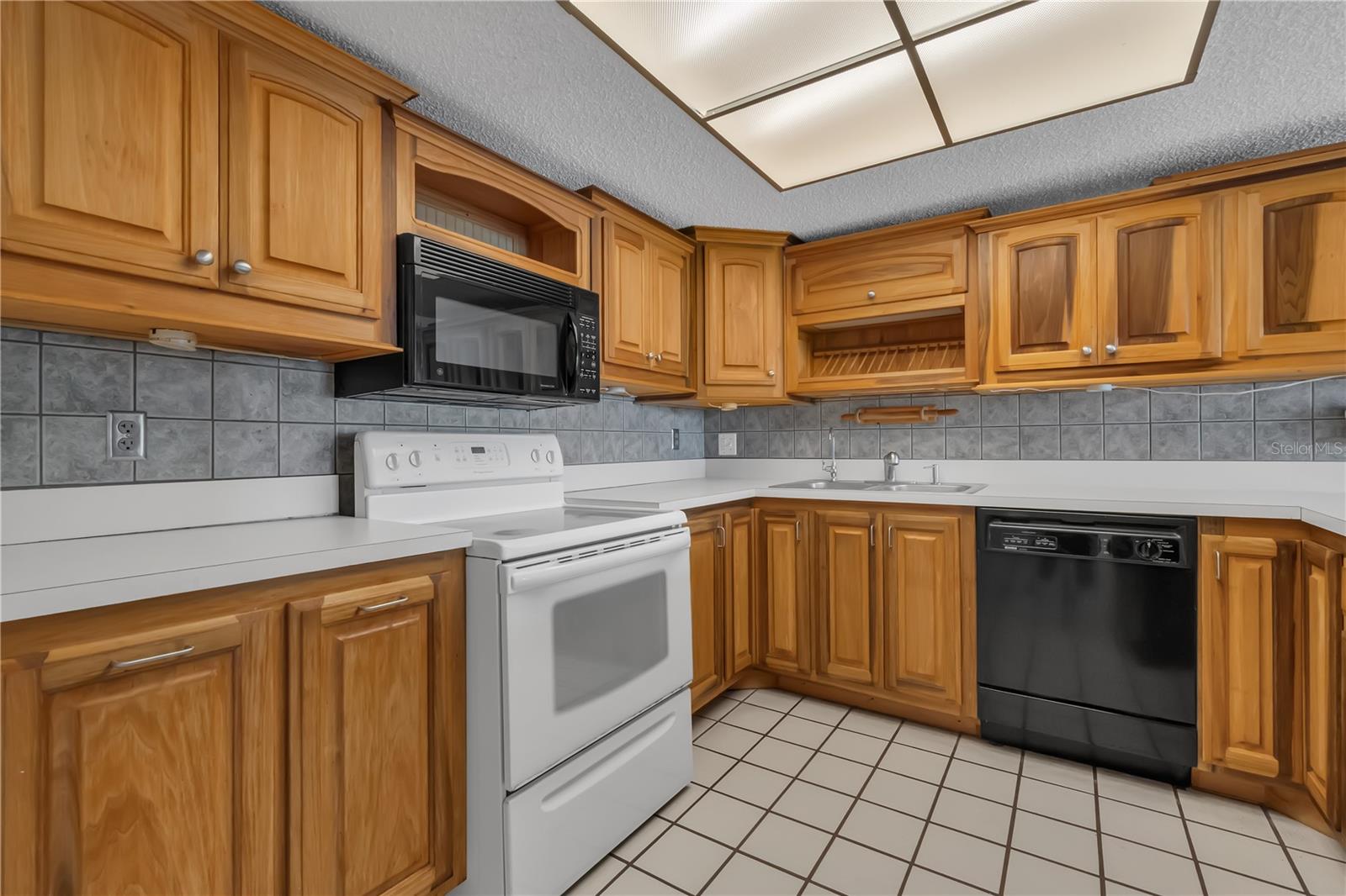 Image 9 of 29 For 3833 Banana River Boulevard 303