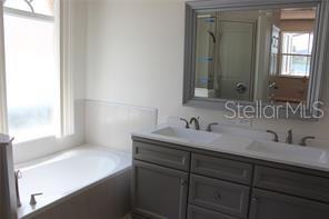 Image 7 of 15 For 15009 Lake Azure Drive