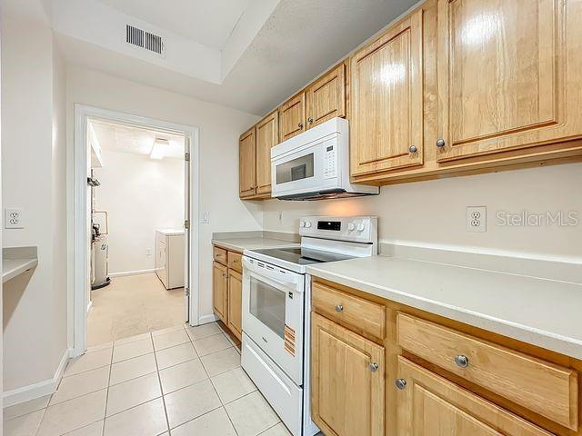 Image 16 of 40 For 12020 Villanova Drive 103