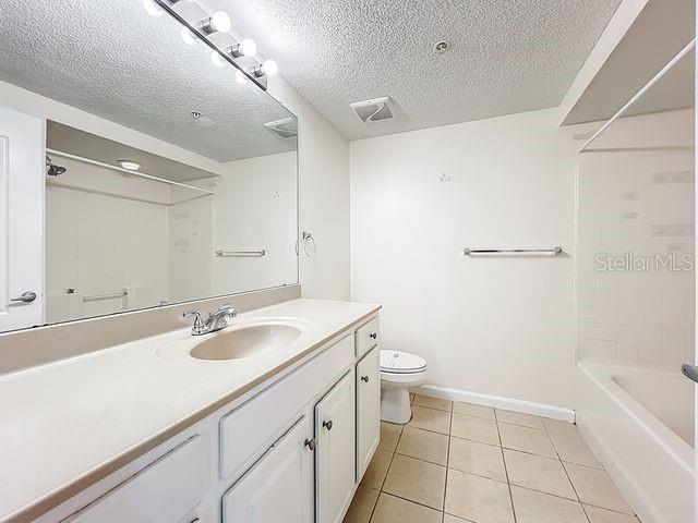 Image 23 of 40 For 12020 Villanova Drive 103