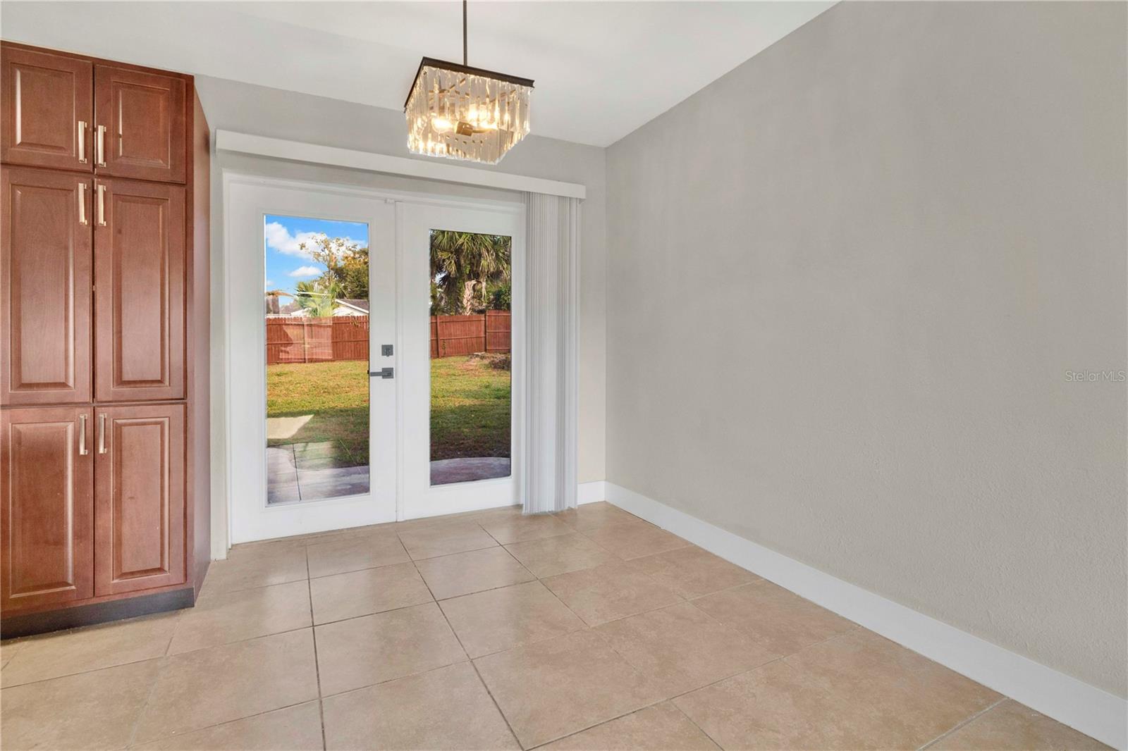 Image 11 of 26 For 5539 Huber Drive