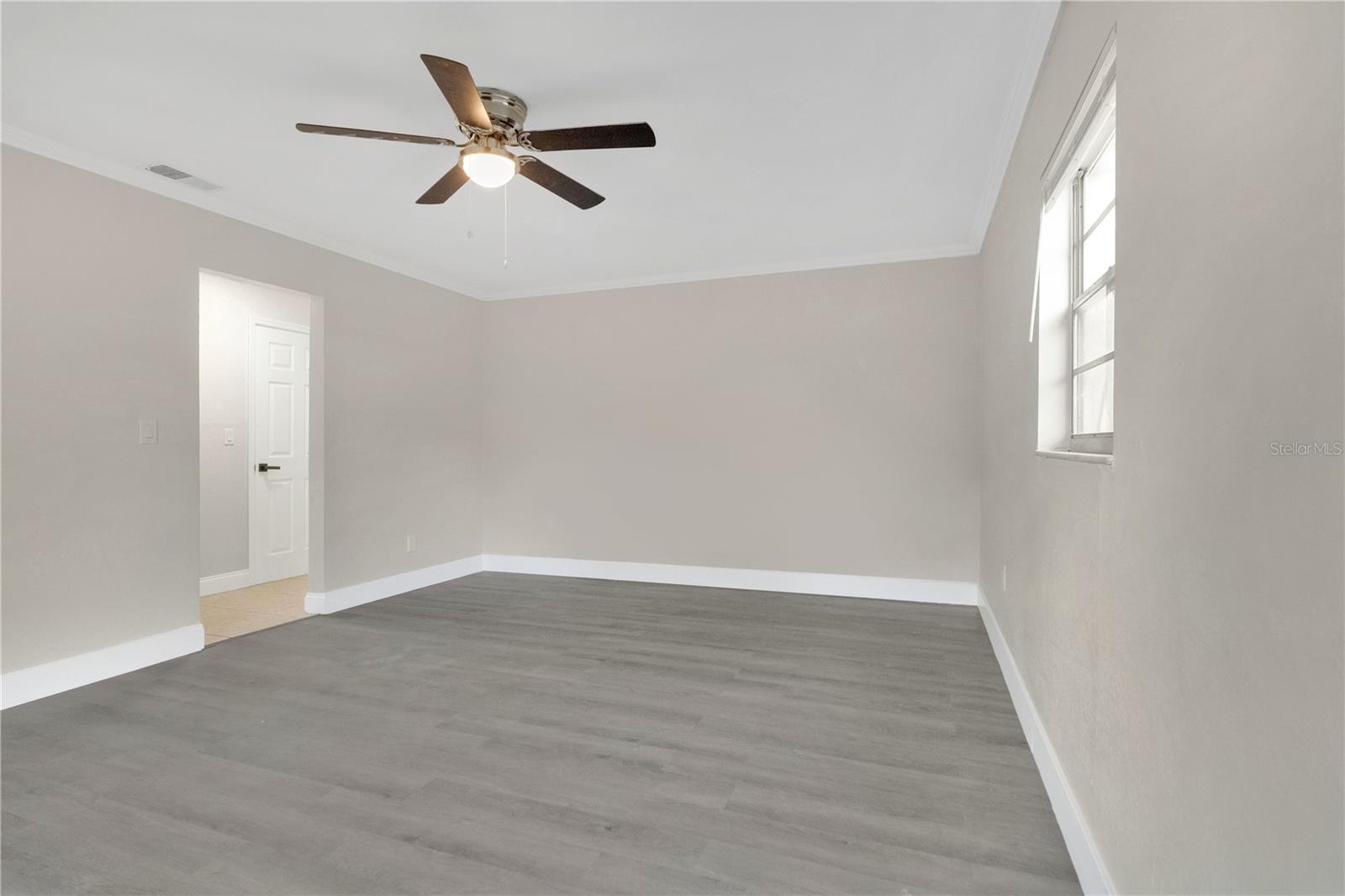 Image 19 of 26 For 5539 Huber Drive