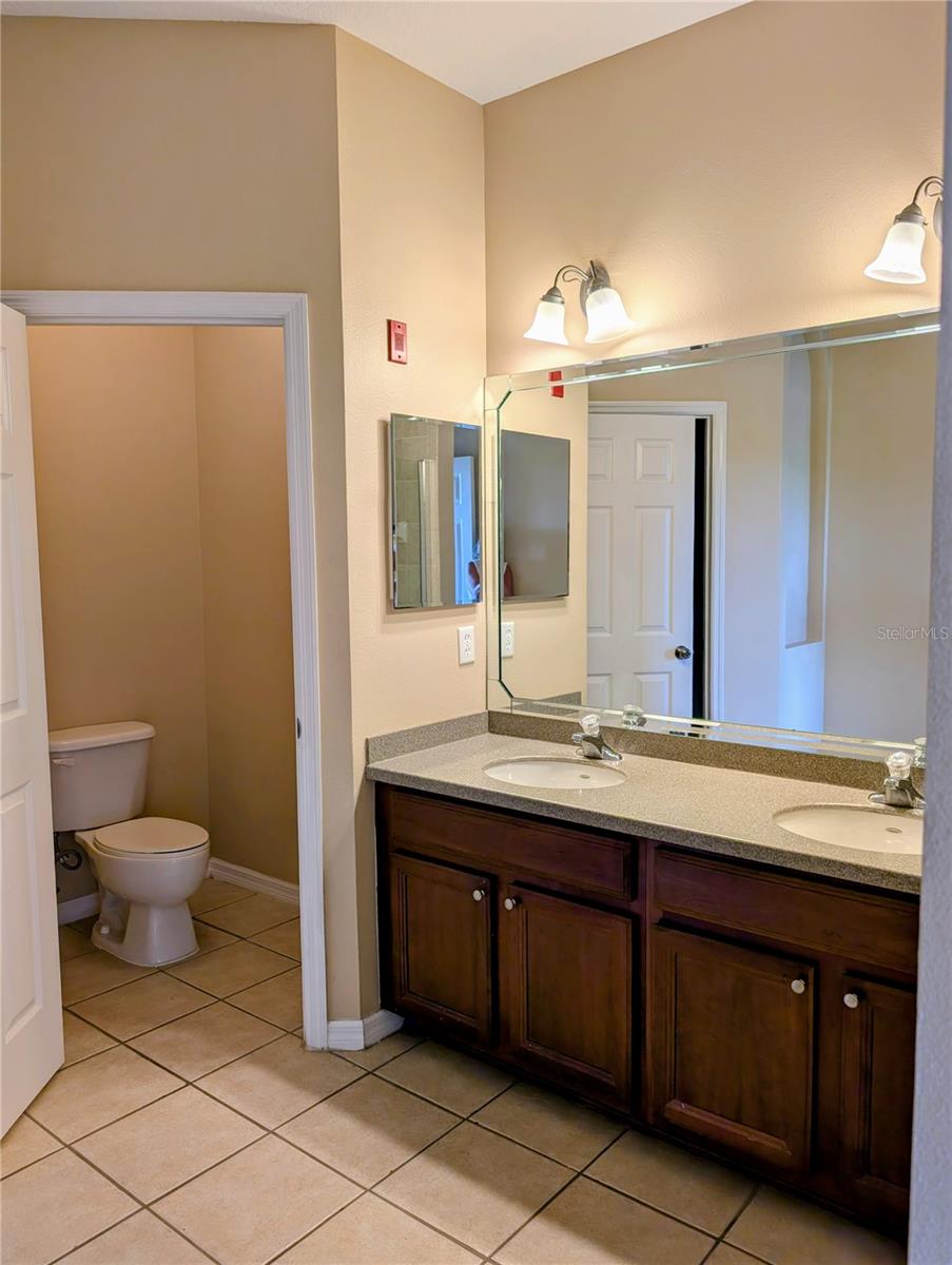 Image 11 of 20 For 9441 Myrtle Creek Lane 216