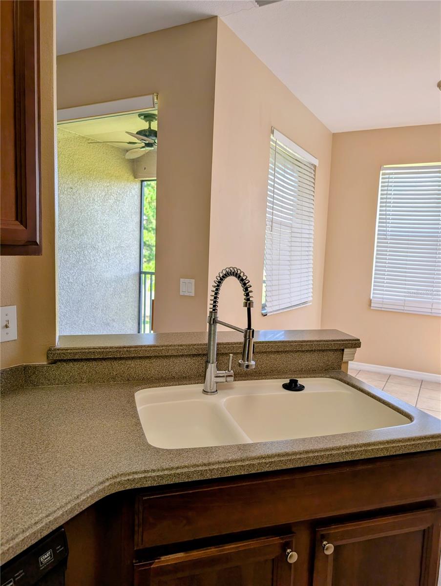 Image 6 of 20 For 9441 Myrtle Creek Lane 216