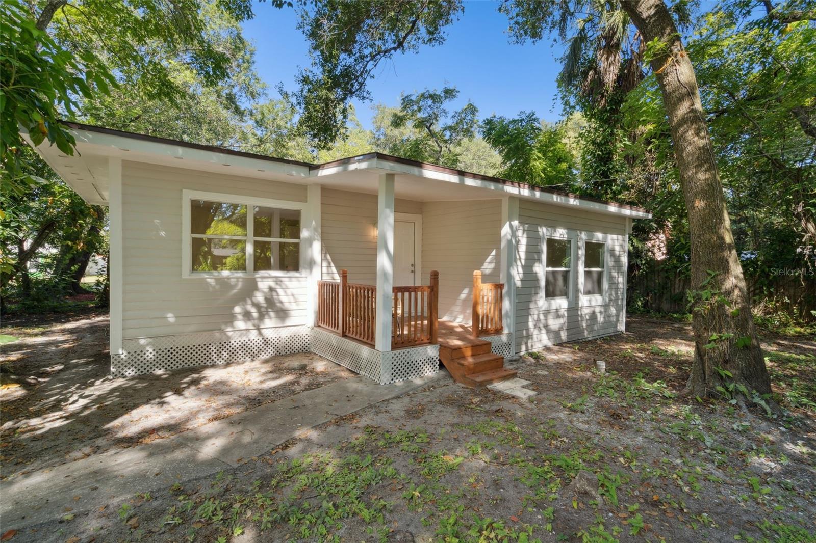 Image 33 of 41 For 2415 Laurel Avenue