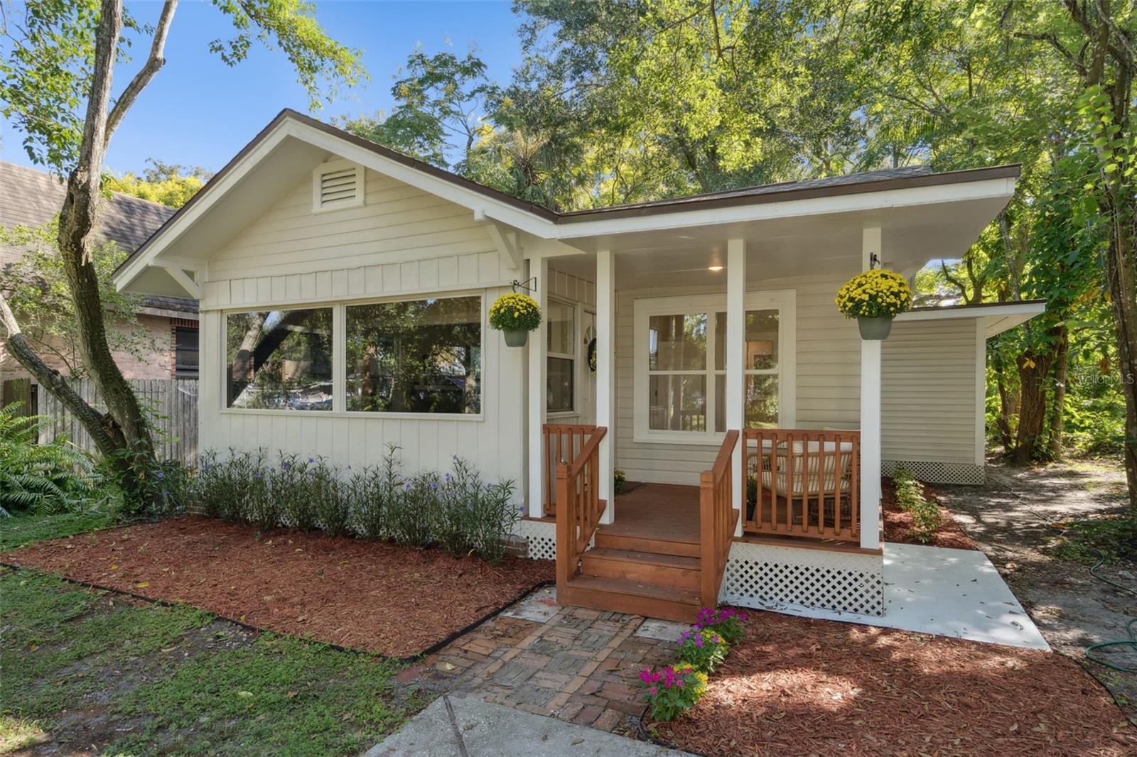 Image 5 of 41 For 2415 Laurel Avenue