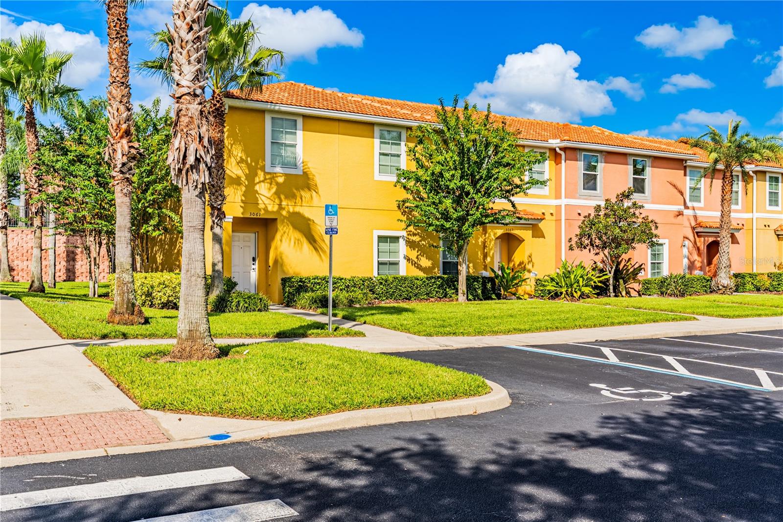 Image 23 of 43 For 3061 White Orchid Road