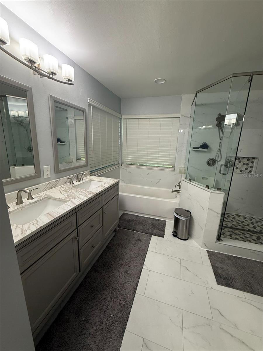 Image 12 of 23 For 303 Silver Pine Drive