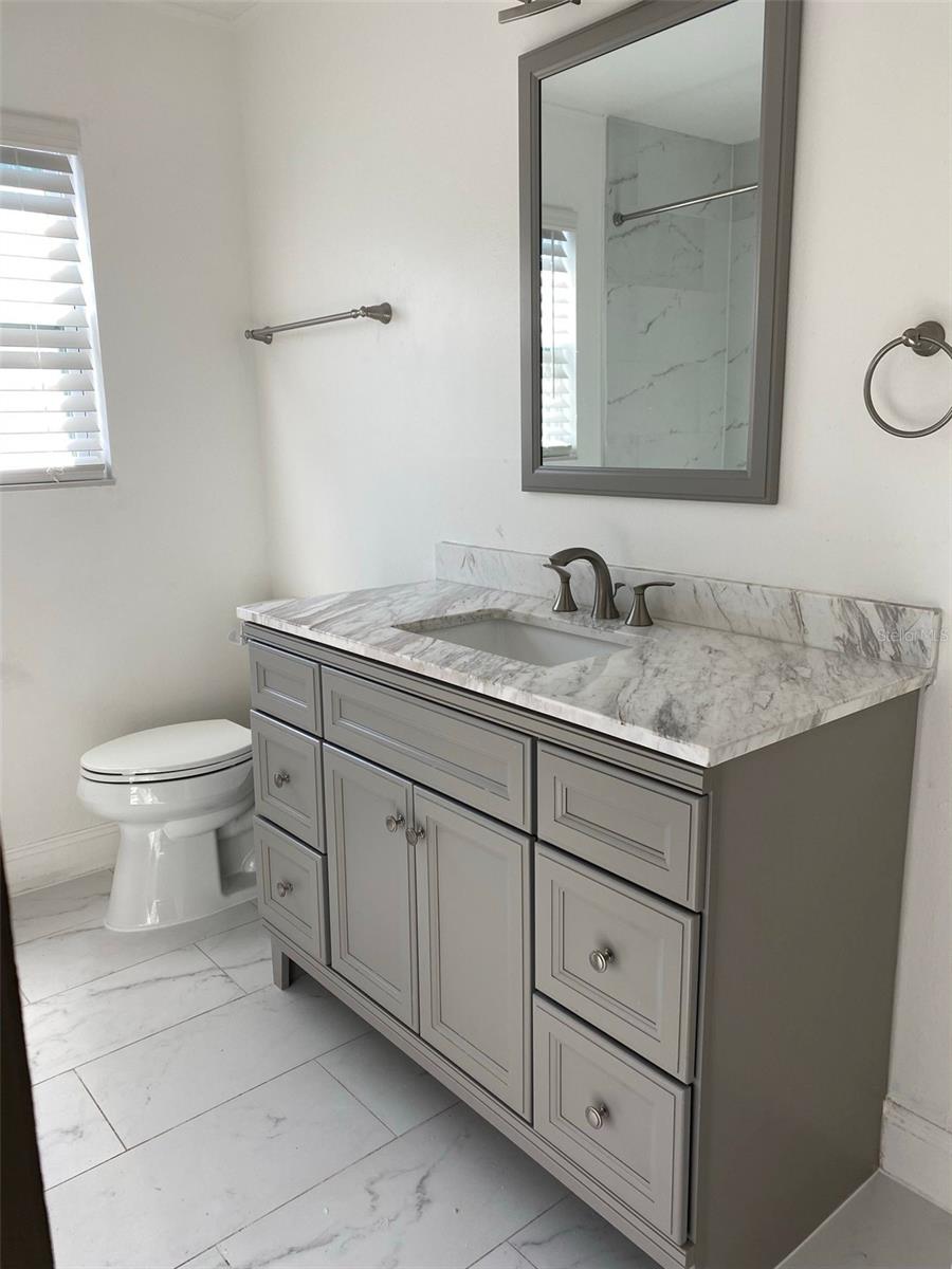Image 19 of 23 For 303 Silver Pine Drive