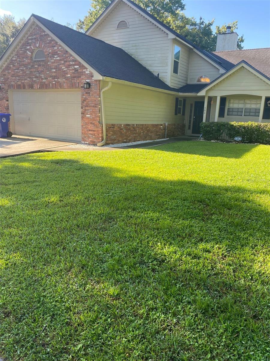 Image 2 of 23 For 303 Silver Pine Drive