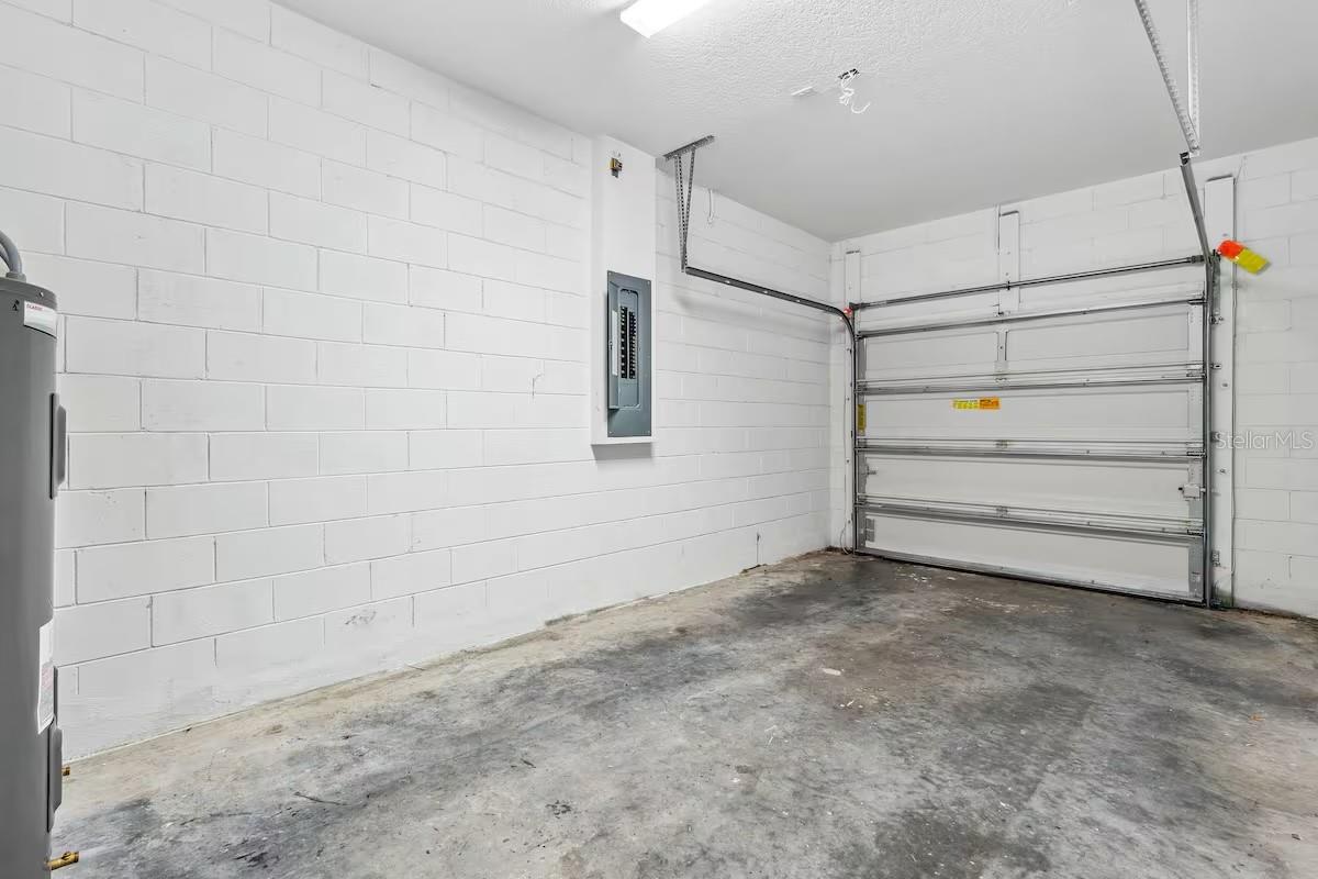 Image 33 of 81 For 1820 Sandy Park Trail