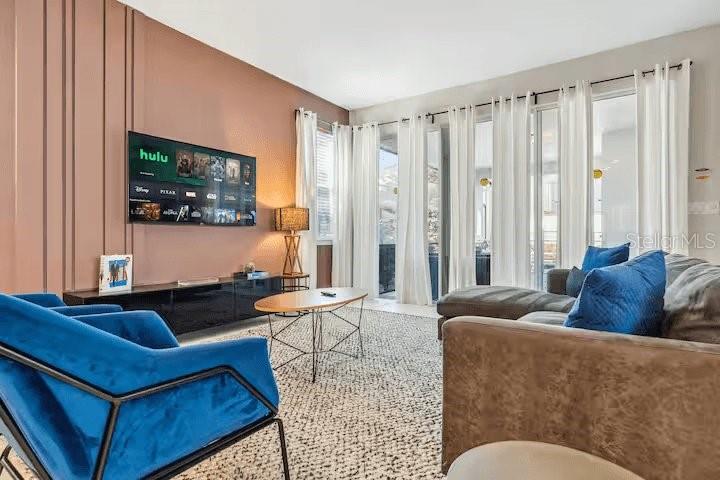 Image 4 of 81 For 1820 Sandy Park Trail