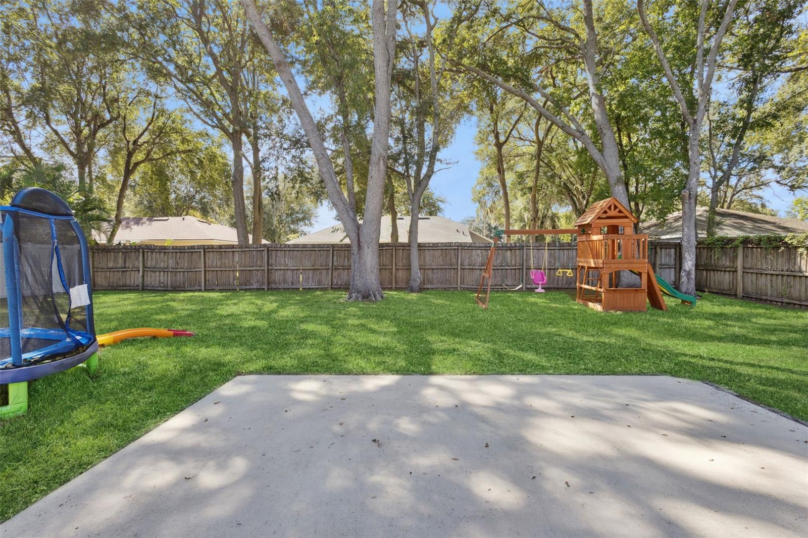 Image 15 of 27 For 165 Quail Oaks Circle