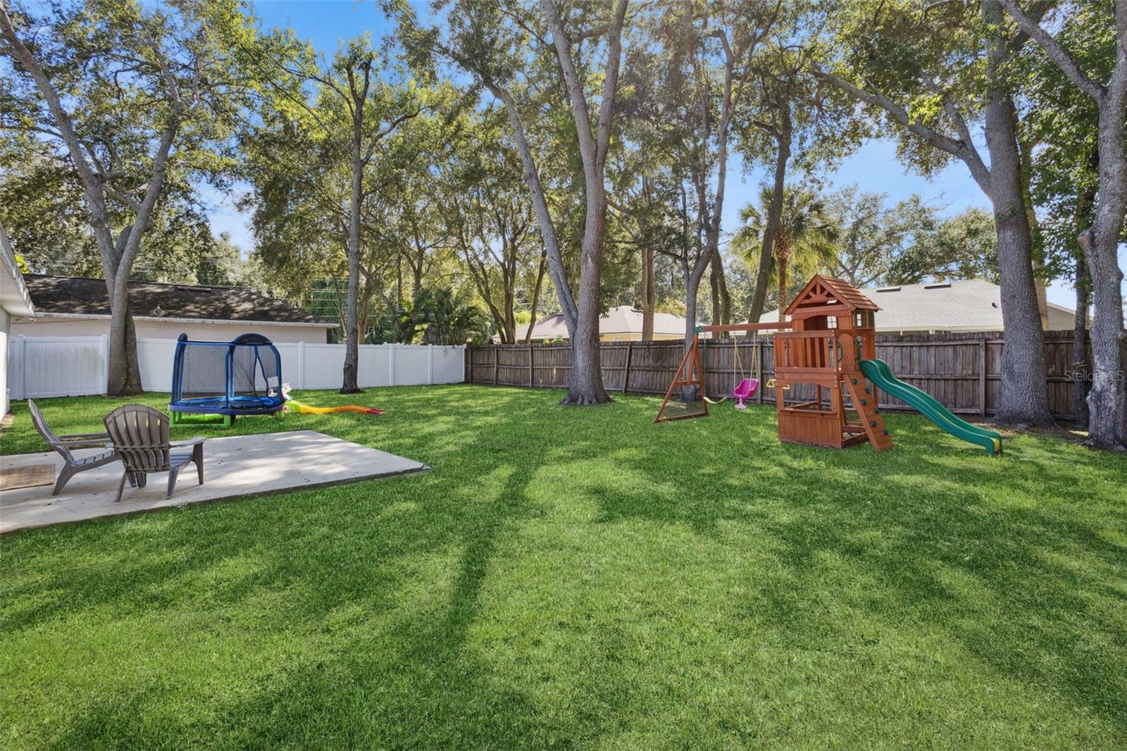 Image 16 of 27 For 165 Quail Oaks Circle