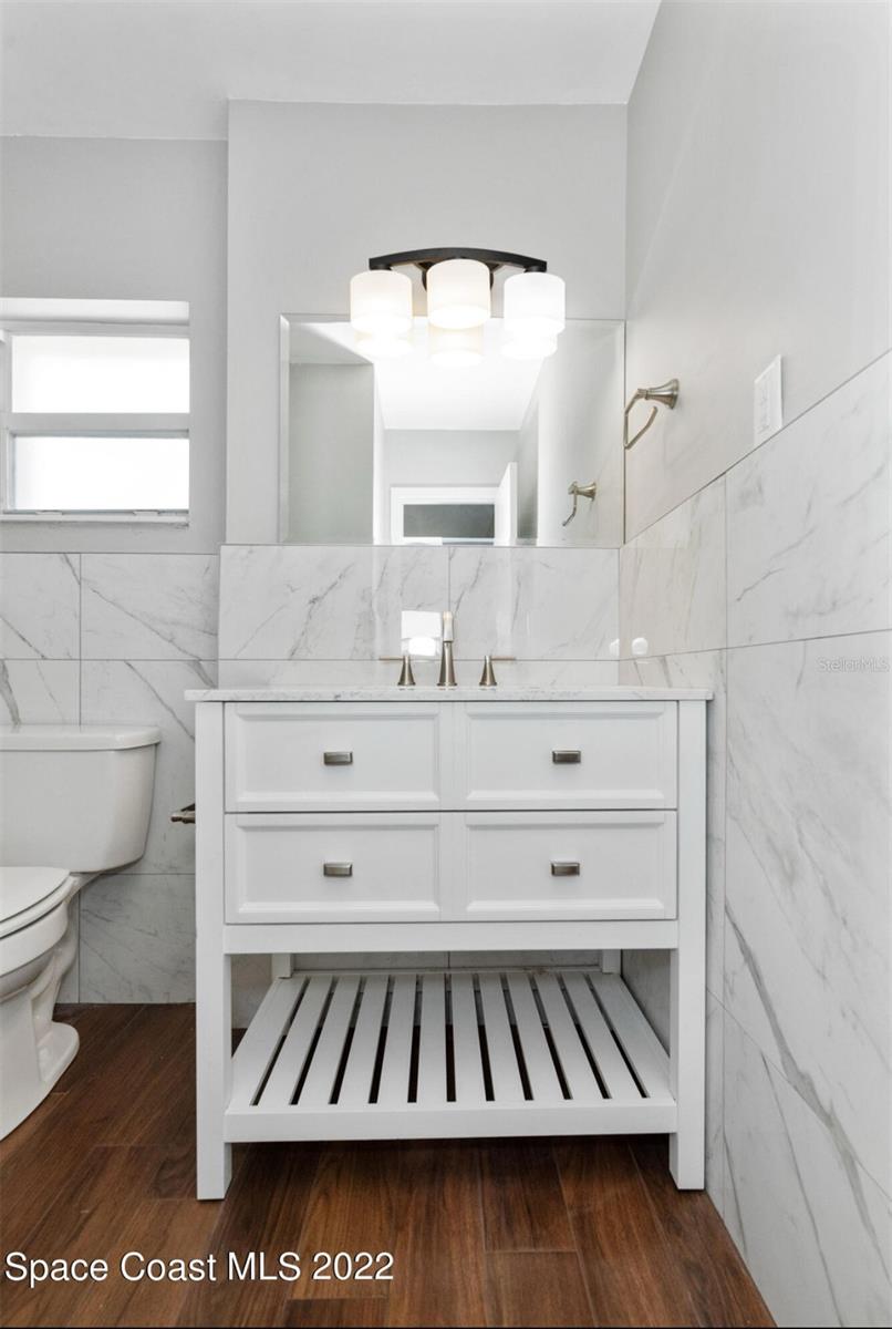 Image 11 of 21 For 200 Price Court