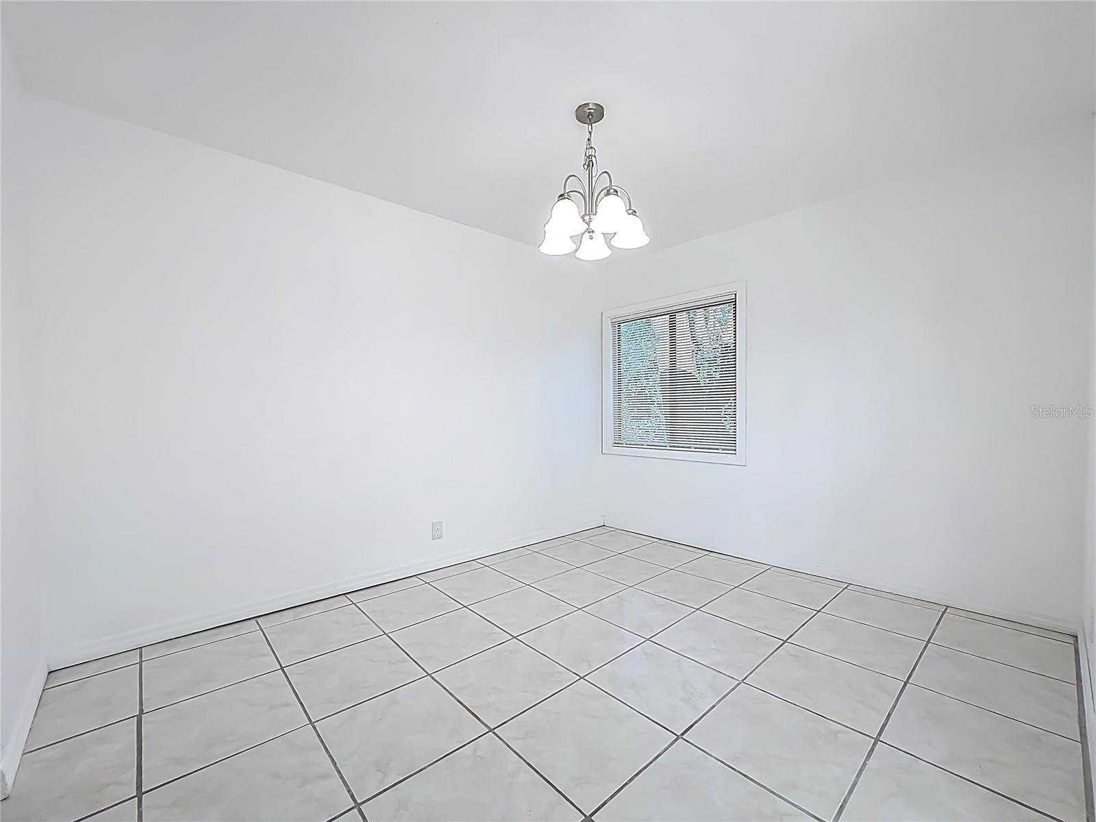 Image 19 of 54 For 205 Crown Oaks Way 202