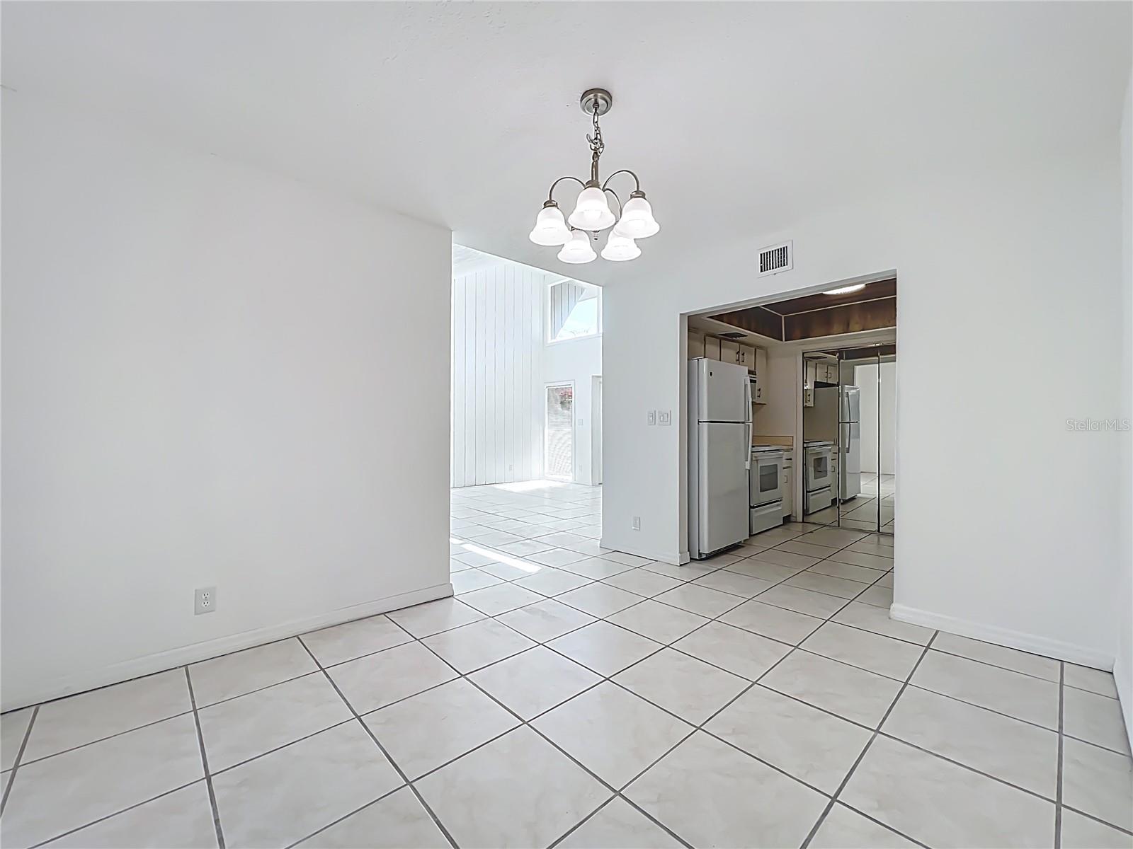 Image 20 of 54 For 205 Crown Oaks Way 202