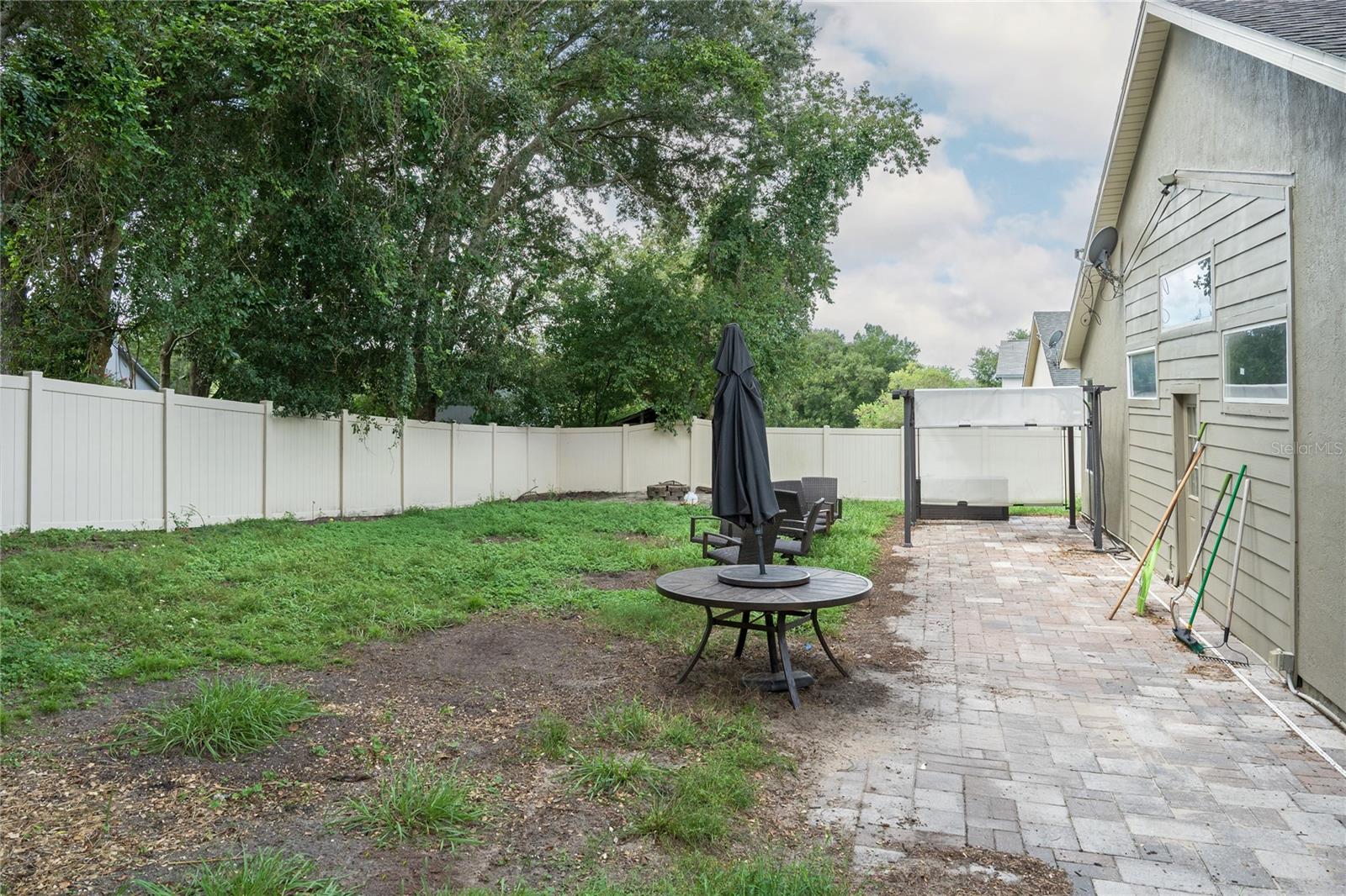 Image 13 of 34 For 6126 Brookhill Circle