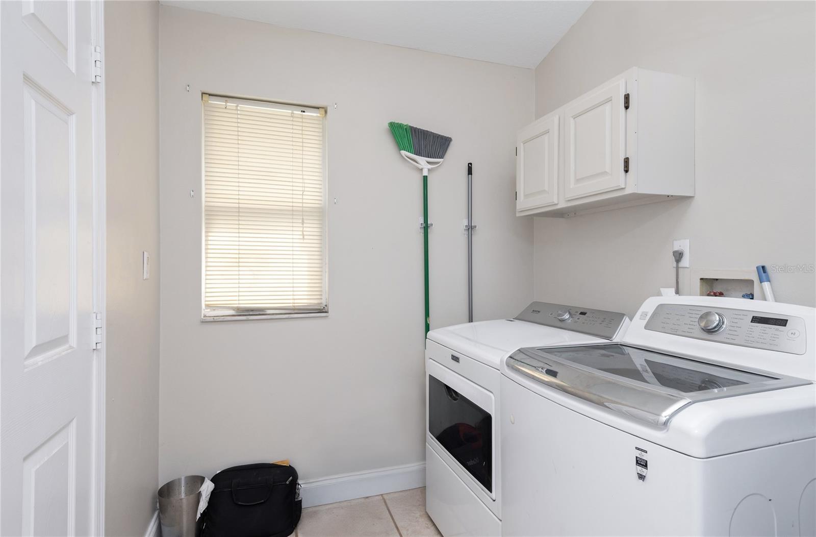 Image 21 of 34 For 6126 Brookhill Circle