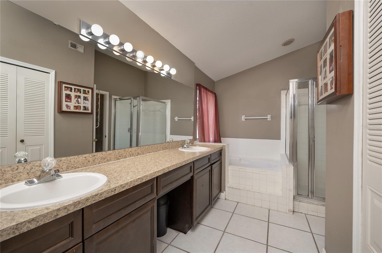 Image 26 of 34 For 6126 Brookhill Circle